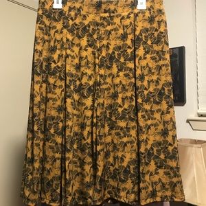 NWT- Madison LuLaRoe Skirt (pockets!) Fall worthy!